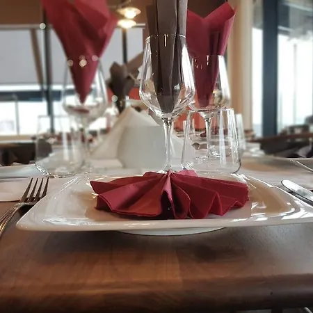 Otel La Boheme Tiran