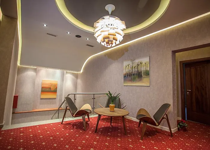 波希米亚酒店 地拉那