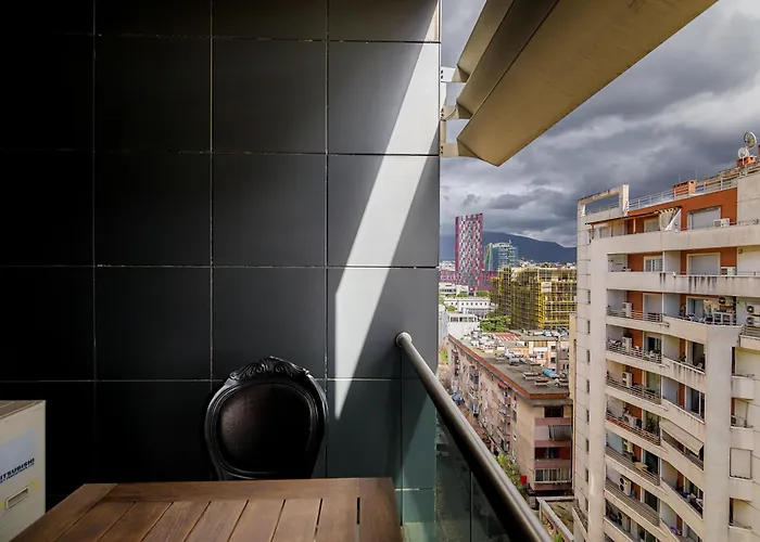 波希米亚酒店 4* 地拉那