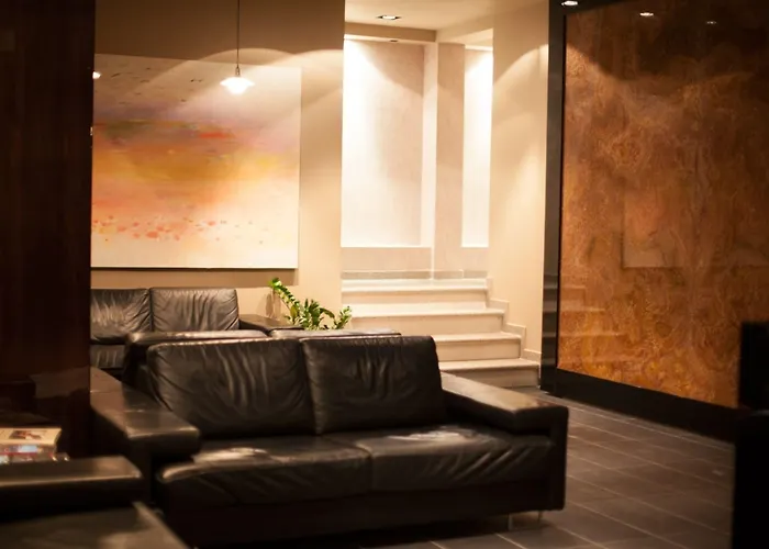 波希米亚酒店 酒店 地拉那