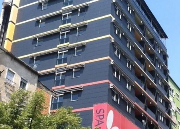 波希米亚酒店 酒店 地拉那